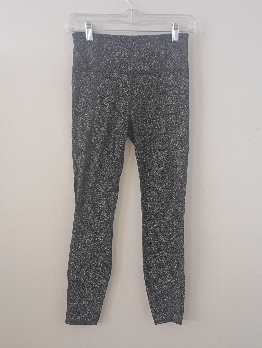 Athleta Lightning Static 7/8 Leggings Black White
